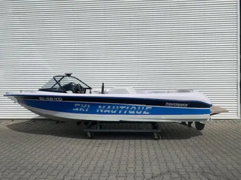 Correct Craft Ski Nautique 196 — Sneek