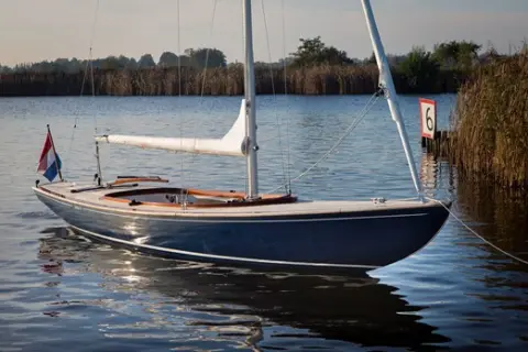 Focus 800 — Naarden