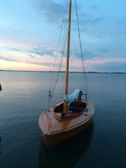 16m2 Open Zeilboot — Sneek